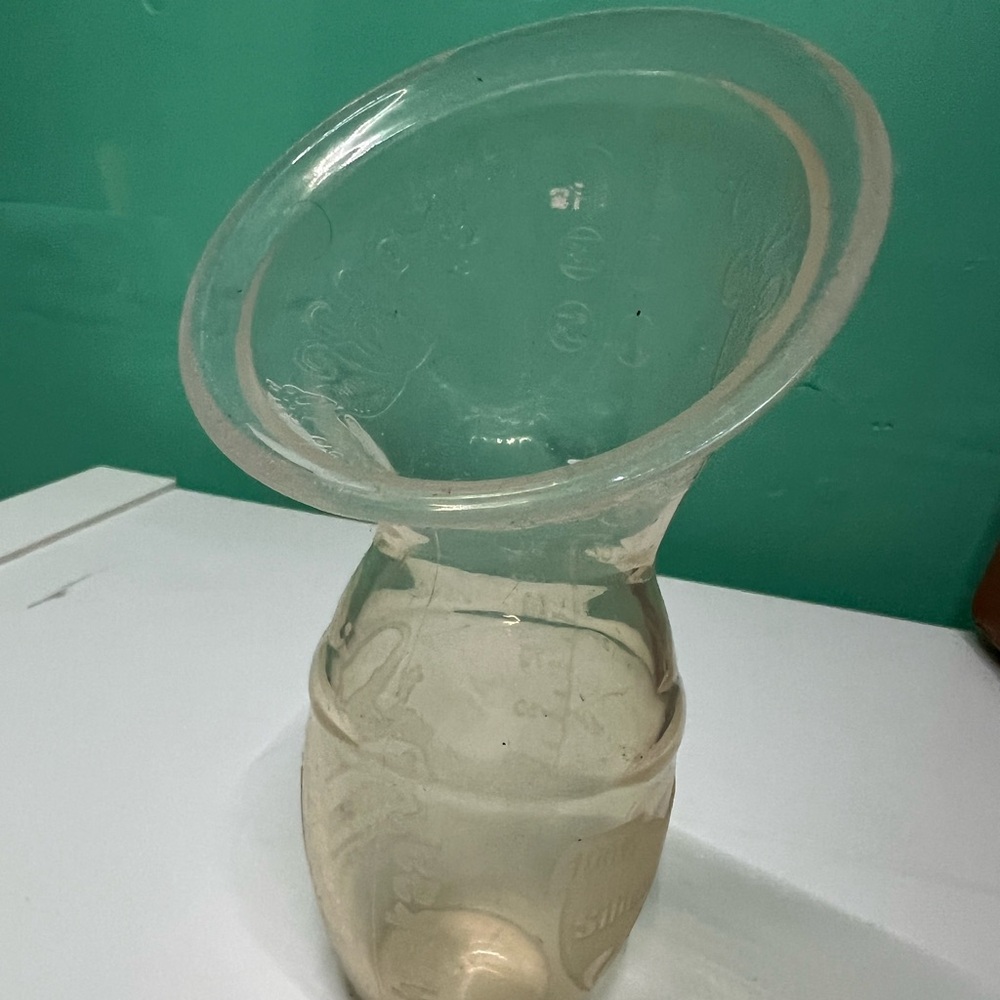 Haakaa nursing silicone bottle